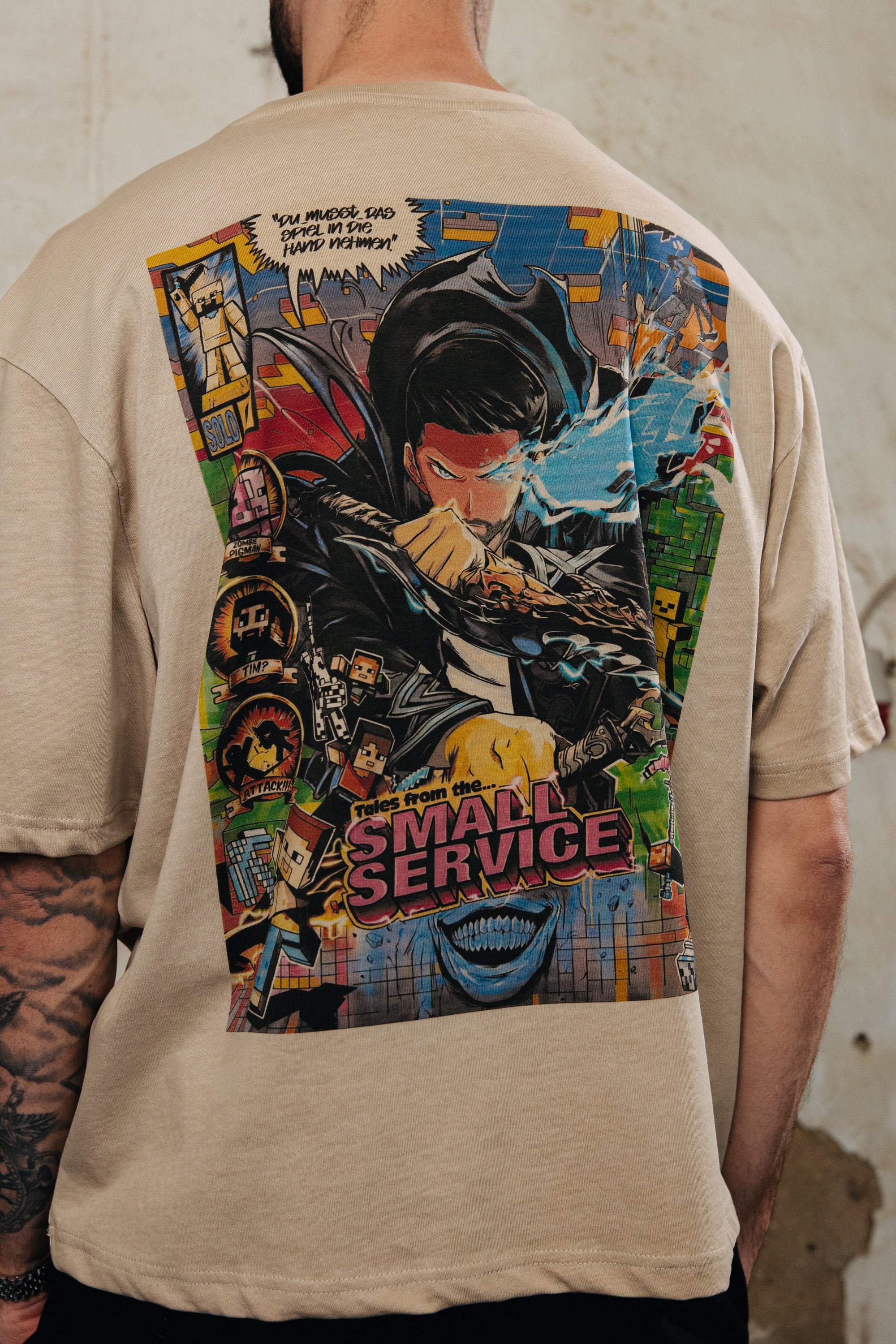 LIMITED DESIGN OVRSZ TEE x 310825 x BEIGE