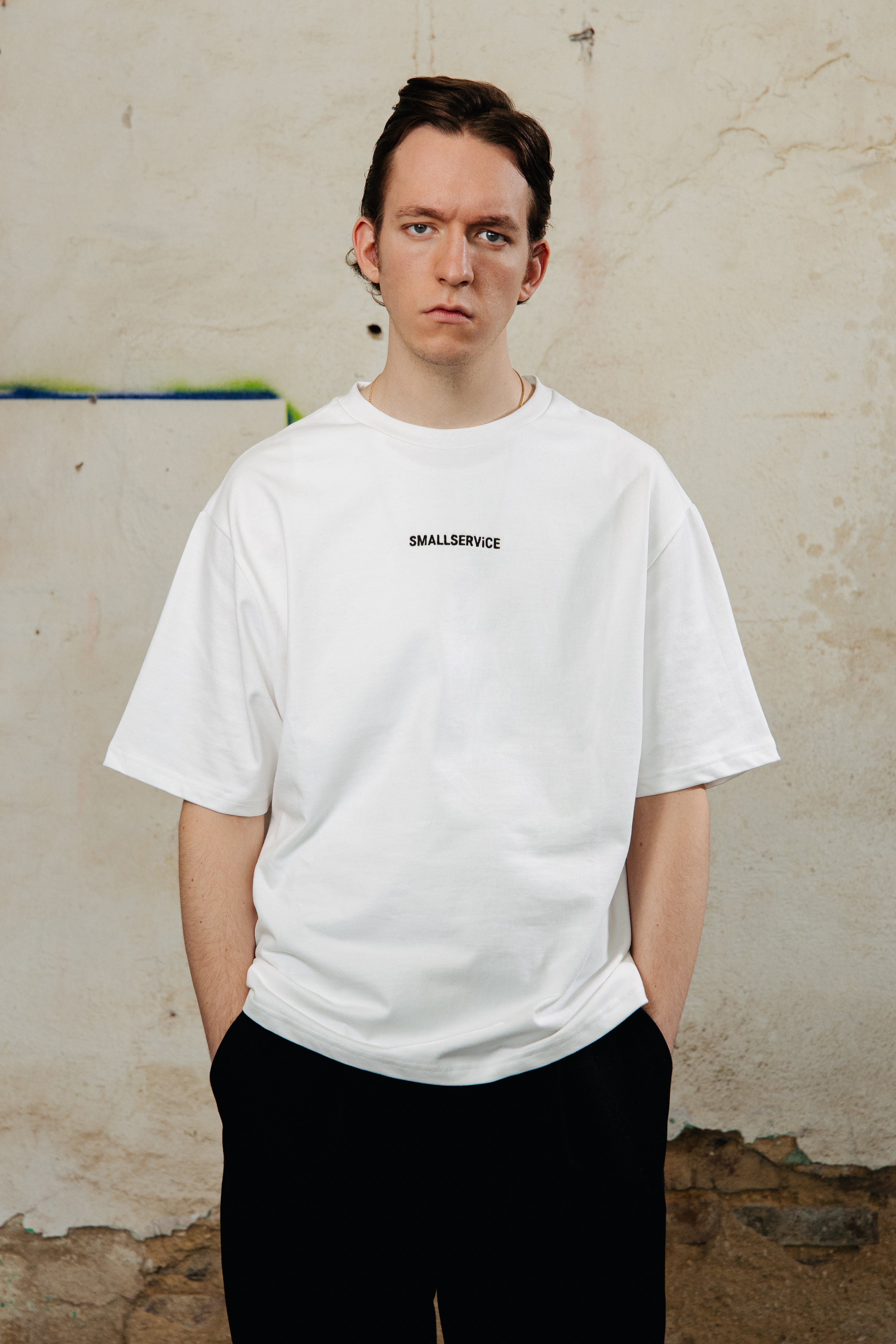 PEACH OVRSZ TEE x 310825 x WEIß