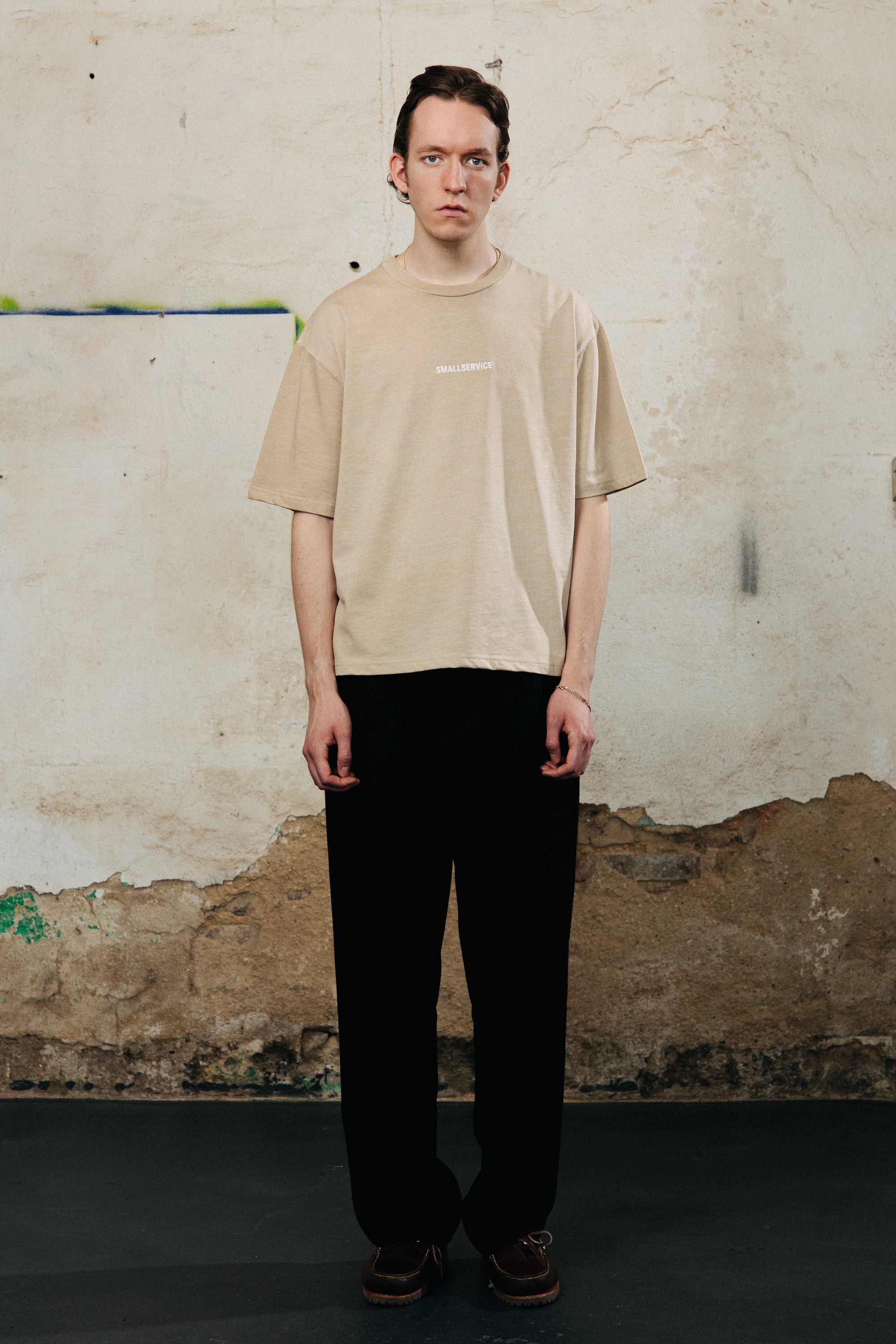 PEACH OVRSZ TEE x 310825 x BEIGE