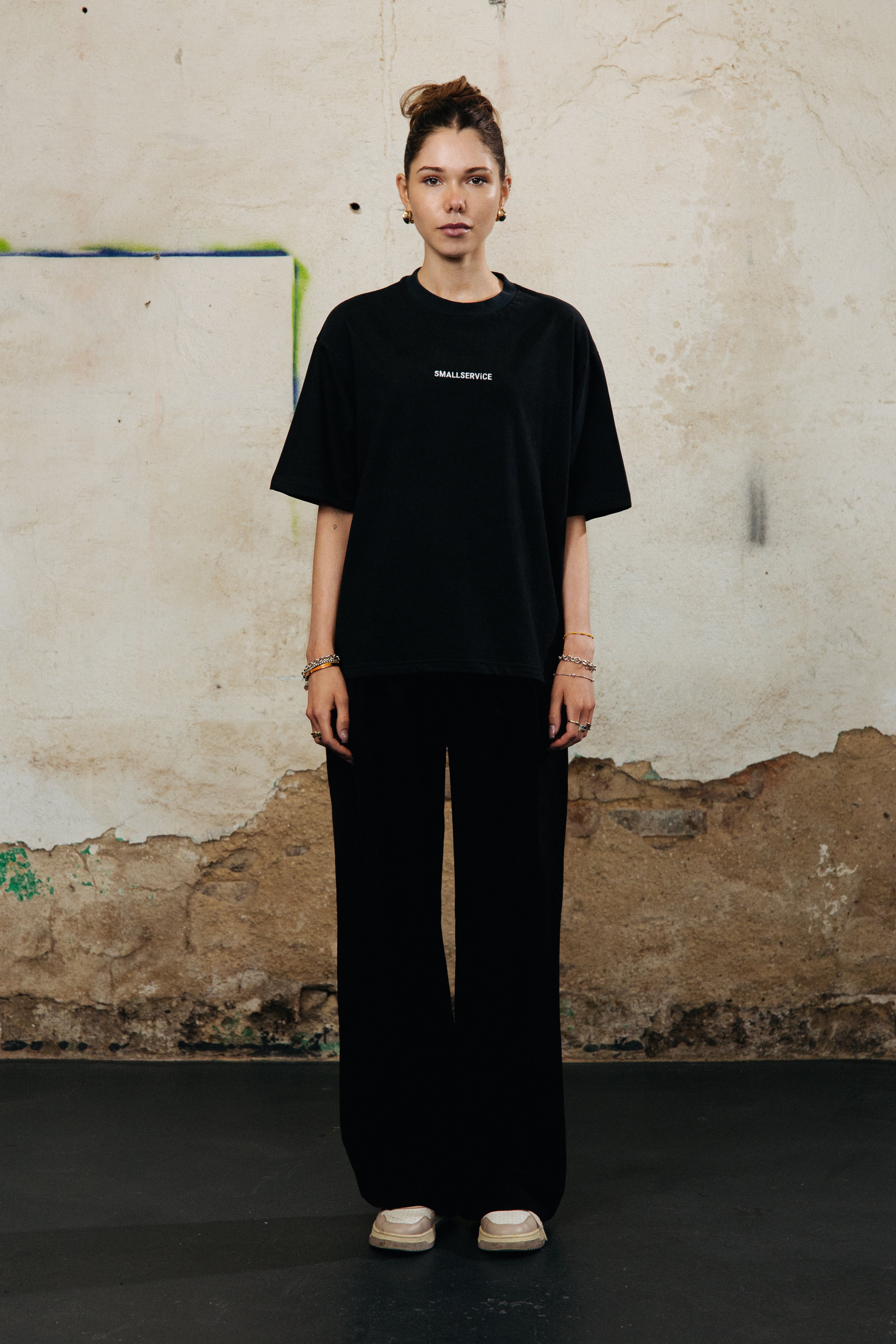 PEACH OVRSZ TEE x 310825 x SCHWARZ