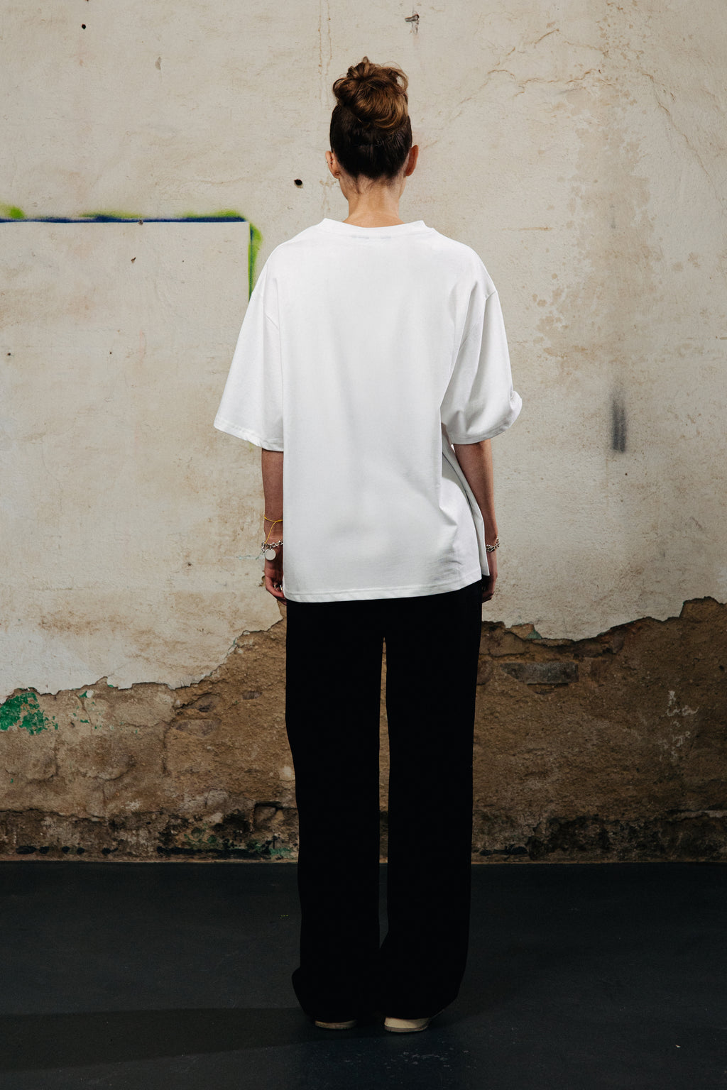 PEACH OVRSZ TEE x 310825 x WEIß