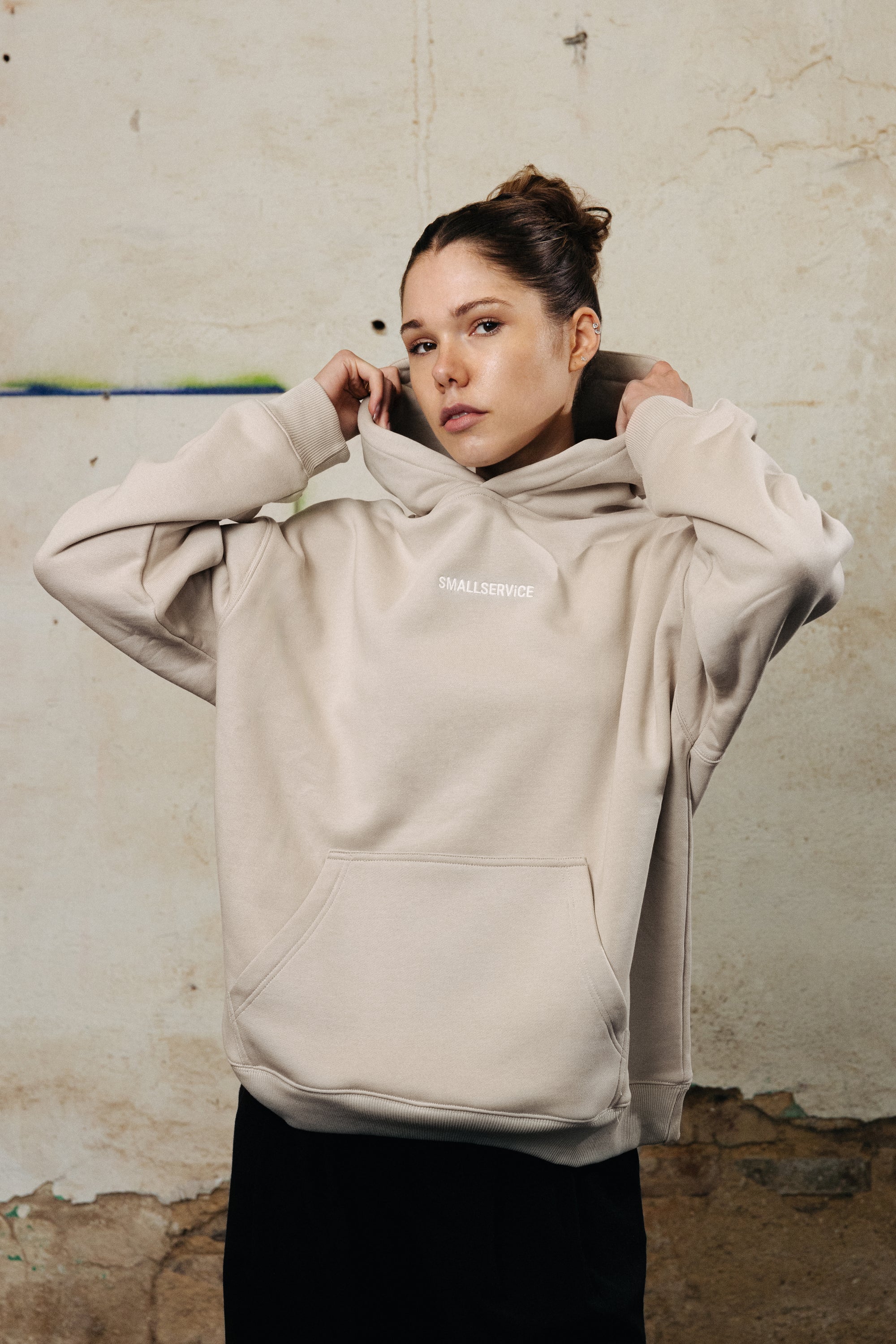 BOXED OS HOODIE x 310825 x BEIGE
