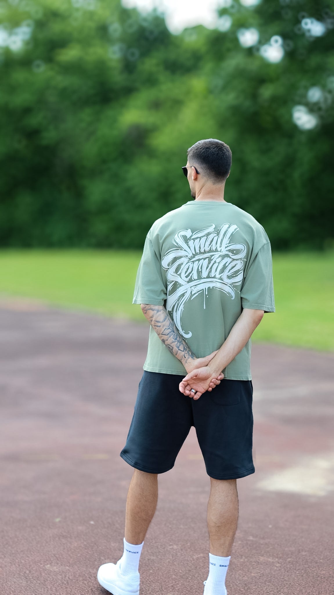 GRAFFITI SHIRT  x OLIV x KURZE VERSION